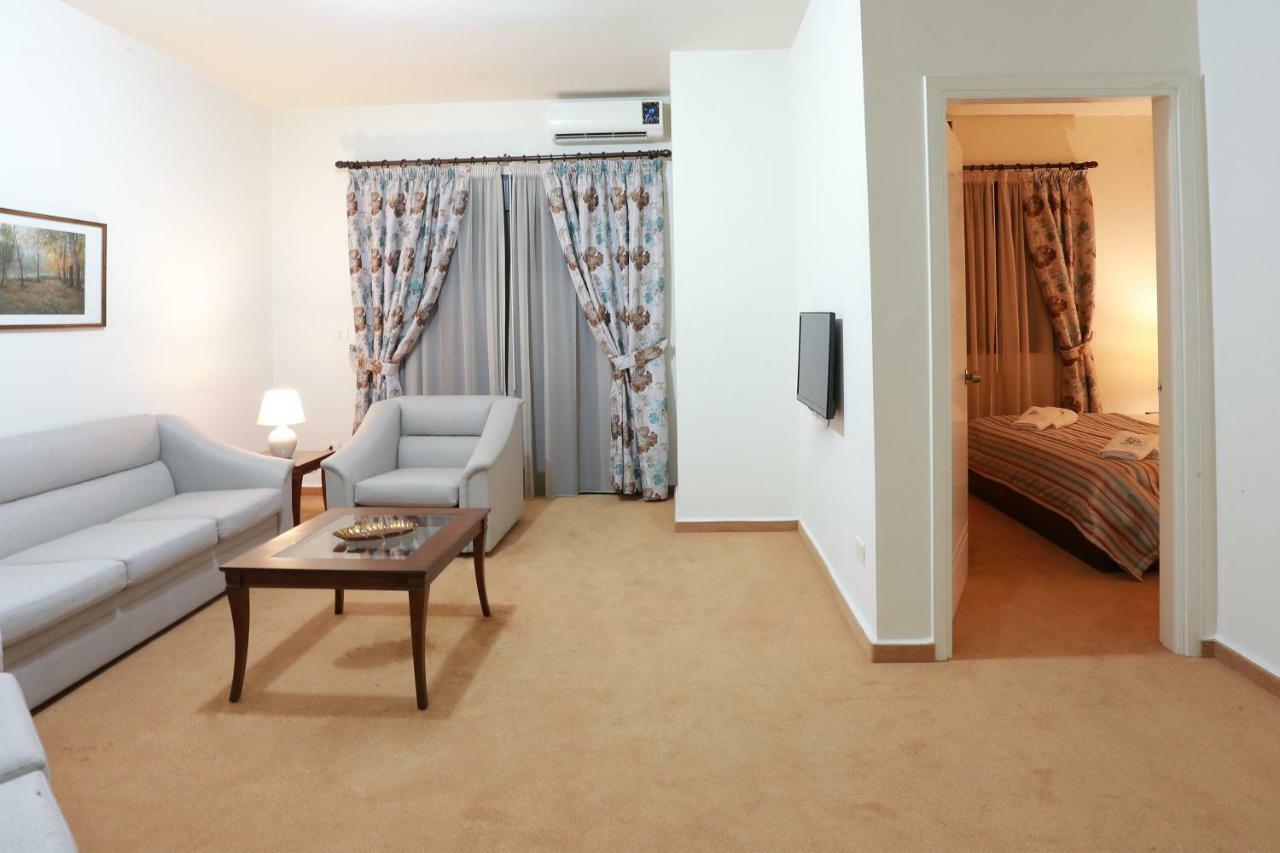 Nine Seven Hotel Adma wa Dafneh Exteriér fotografie